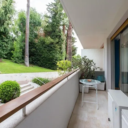 Mirandole Furnished Flat *